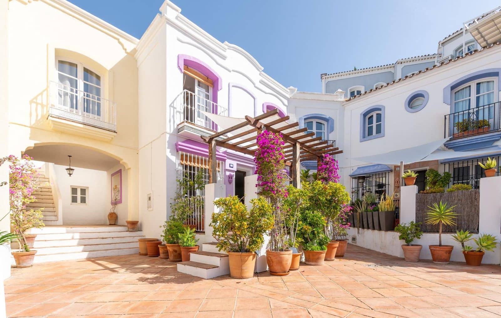 2 soverom Hus til salgs i Benahavis med svømmebasseng - € 429 000 (Ref: 9995340)