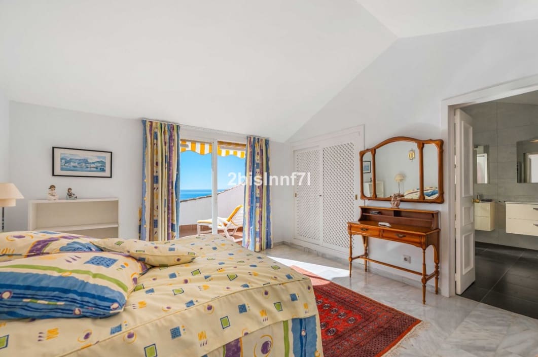 3 soveværelse Penthouse til salg i Calahonda med swimmingpool garage - € 490.000 (Ref: 9997677)