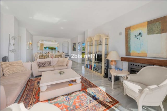 3 soveværelse Penthouse til salg i Calahonda, Mijas med swimmingpool garage - € 490.000 (Ref: 9997677)