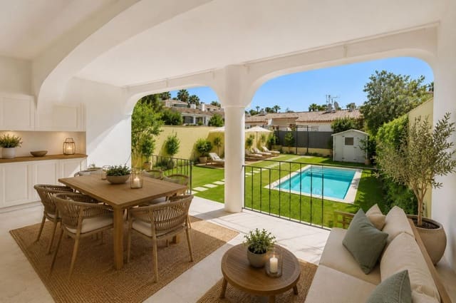 3 soverom Hus til salgs i Estepona - € 439 000 (Ref: 9997715)