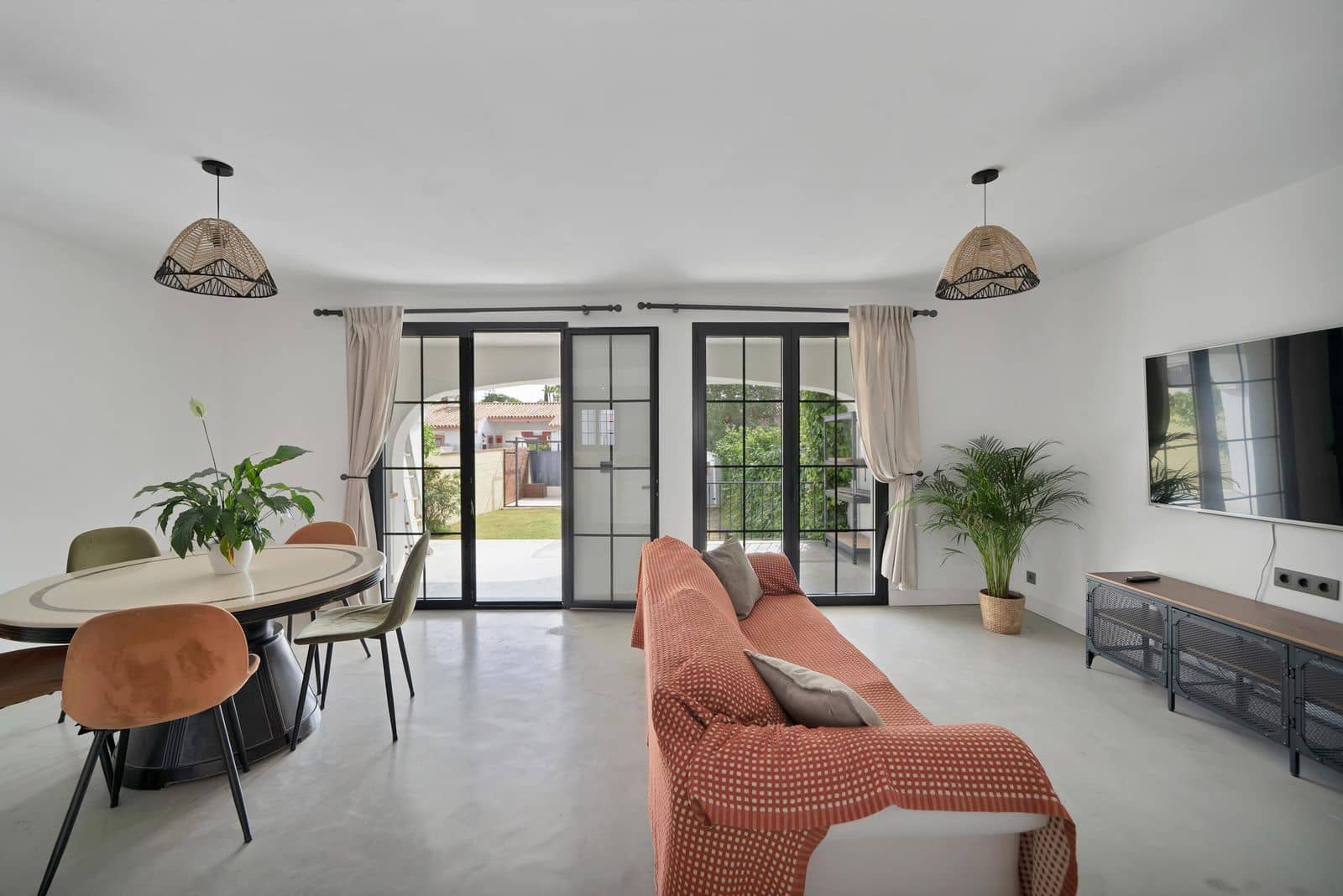 3 soverom Hus til salgs i Estepona - € 439 000 (Ref: 9997715)