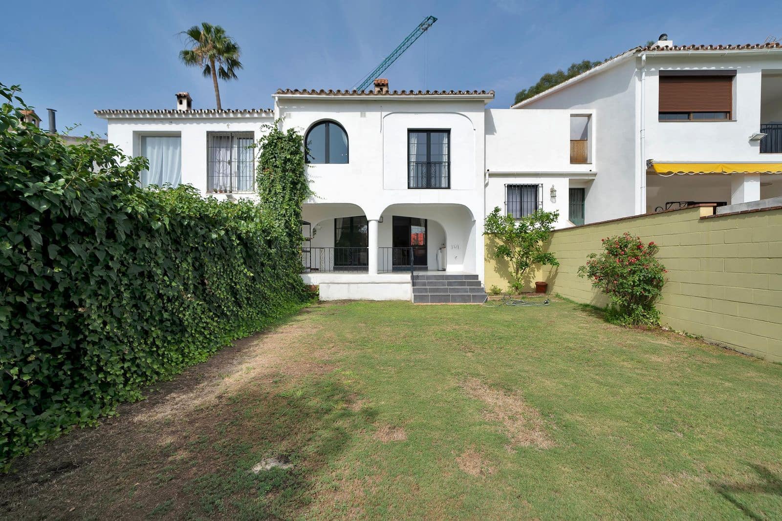 3 soverom Hus til salgs i Estepona - € 439 000 (Ref: 9997715)