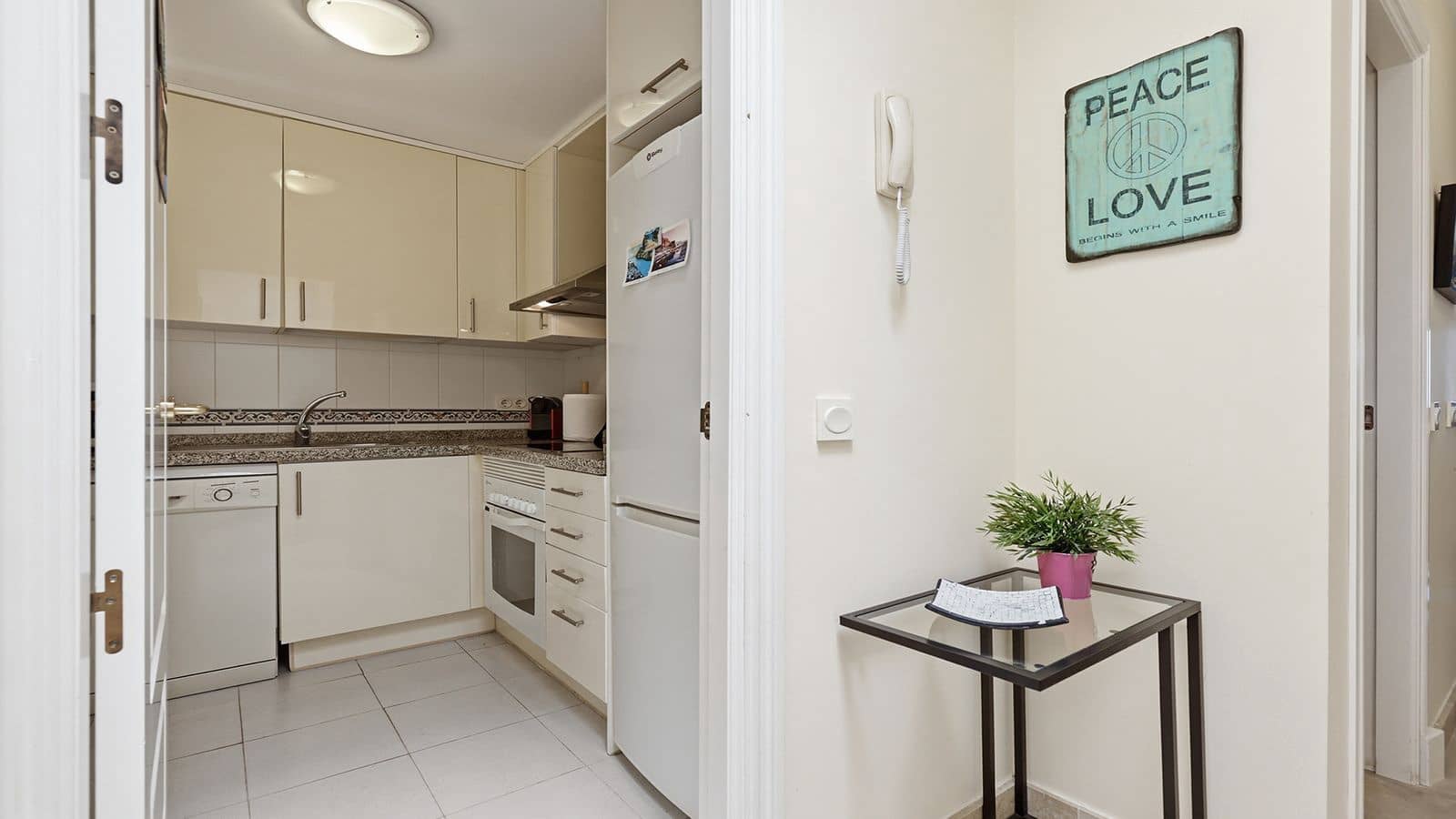Ático de 2 habitaciones en La Duquesa / Puerto de la Duquesa en venta con piscina garaje - 265.000 € (Ref: 9997719)