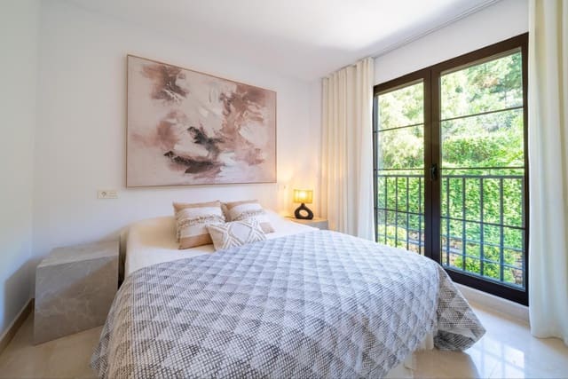 3 soverom Leilighet til leie i Benahavís med svømmebasseng - € 3 000 (Ref: 9997721)