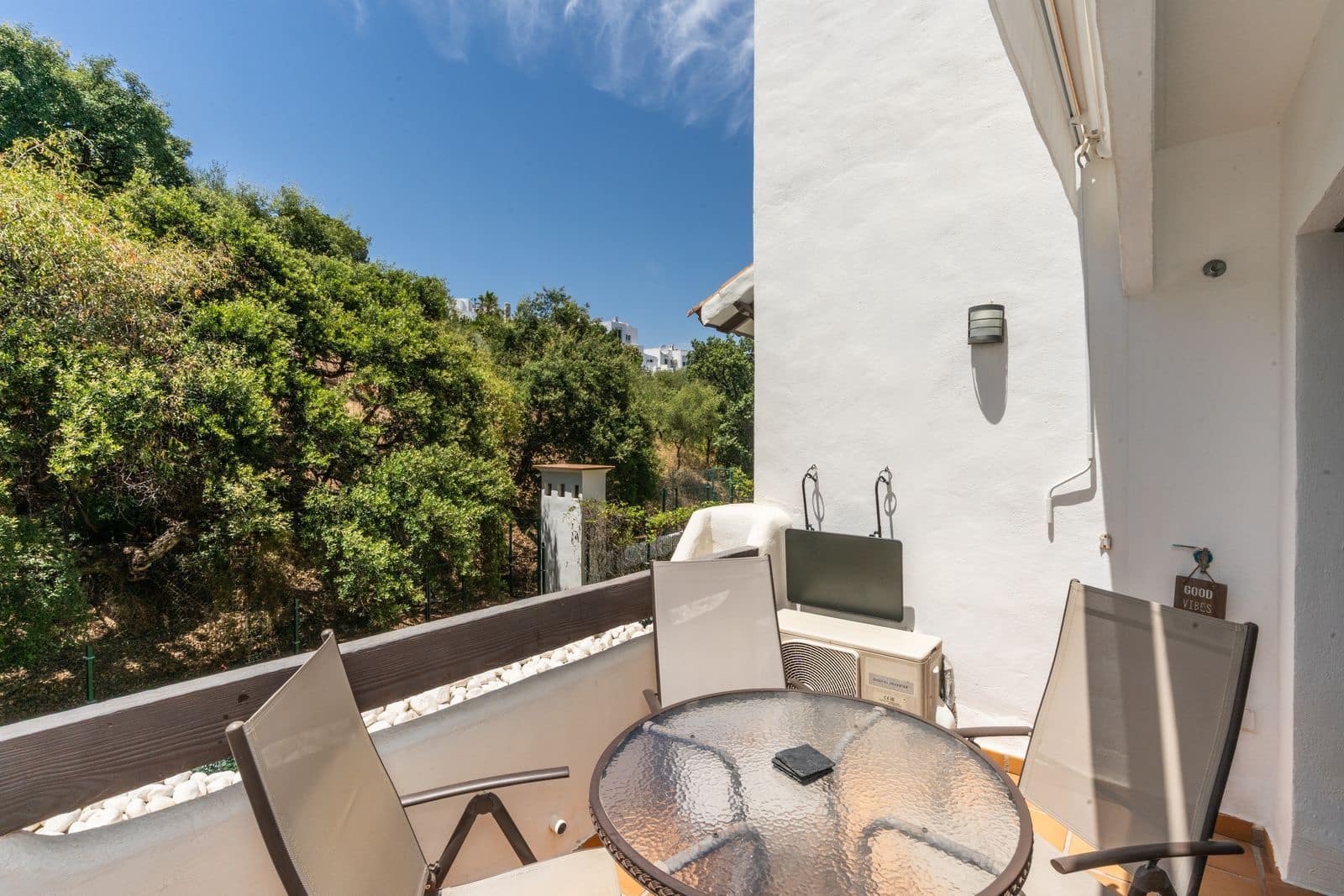 2 soveværelse Lejlighed til salg i New Golden Mile med swimmingpool garage - € 318.000 (Ref: 9997726)