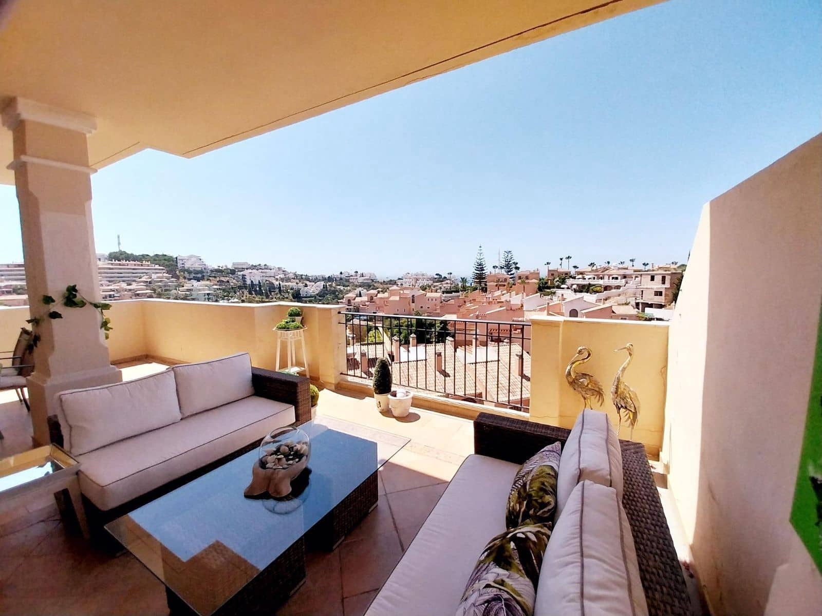 3 soverom Leilighet til salgs i Riviera del Sol med svømmebasseng garasje - € 395 000 (Ref: 9997734)