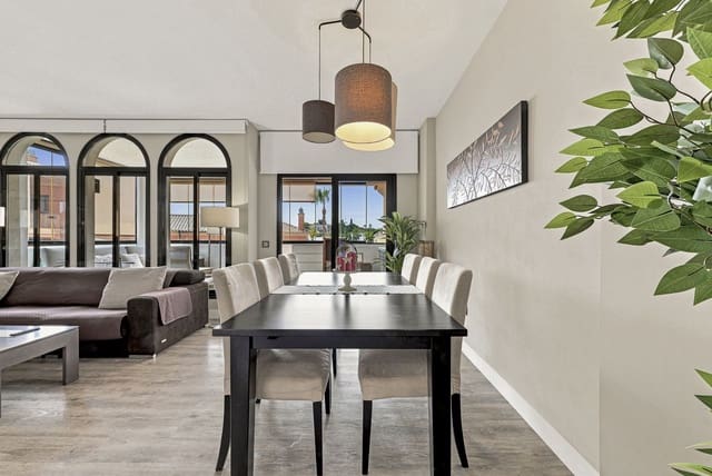 3 sypialnia Apartament na sprzedaż w Elviria, Marbella z basenem garażem - 499 000 € (Ref: 9997747)