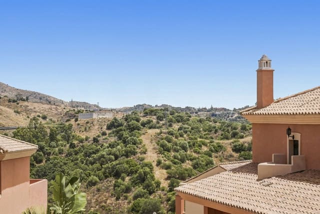 3 sypialnia Apartament na sprzedaż w Elviria, Marbella z basenem garażem - 499 000 € (Ref: 9997747)