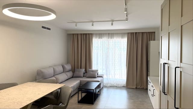 2 soverom Leilighet til salgs i El Paraiso, Estepona med svømmebasseng - € 445 000 (Ref: 9999007)