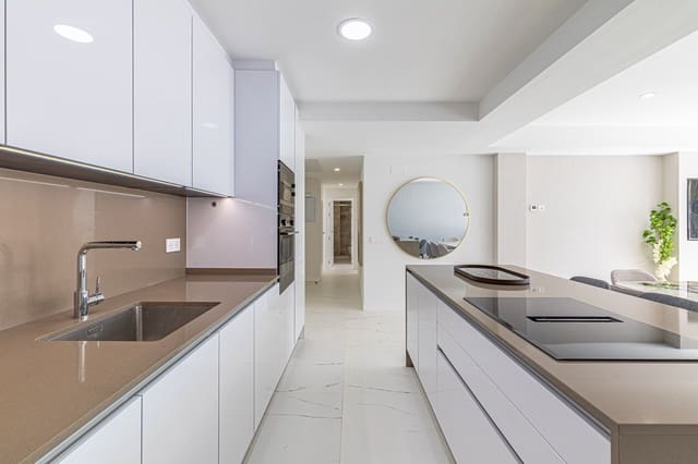 2 soverom Leilighet til salgs i Casares med svømmebasseng garasje - € 497 000 (Ref: 9999111)