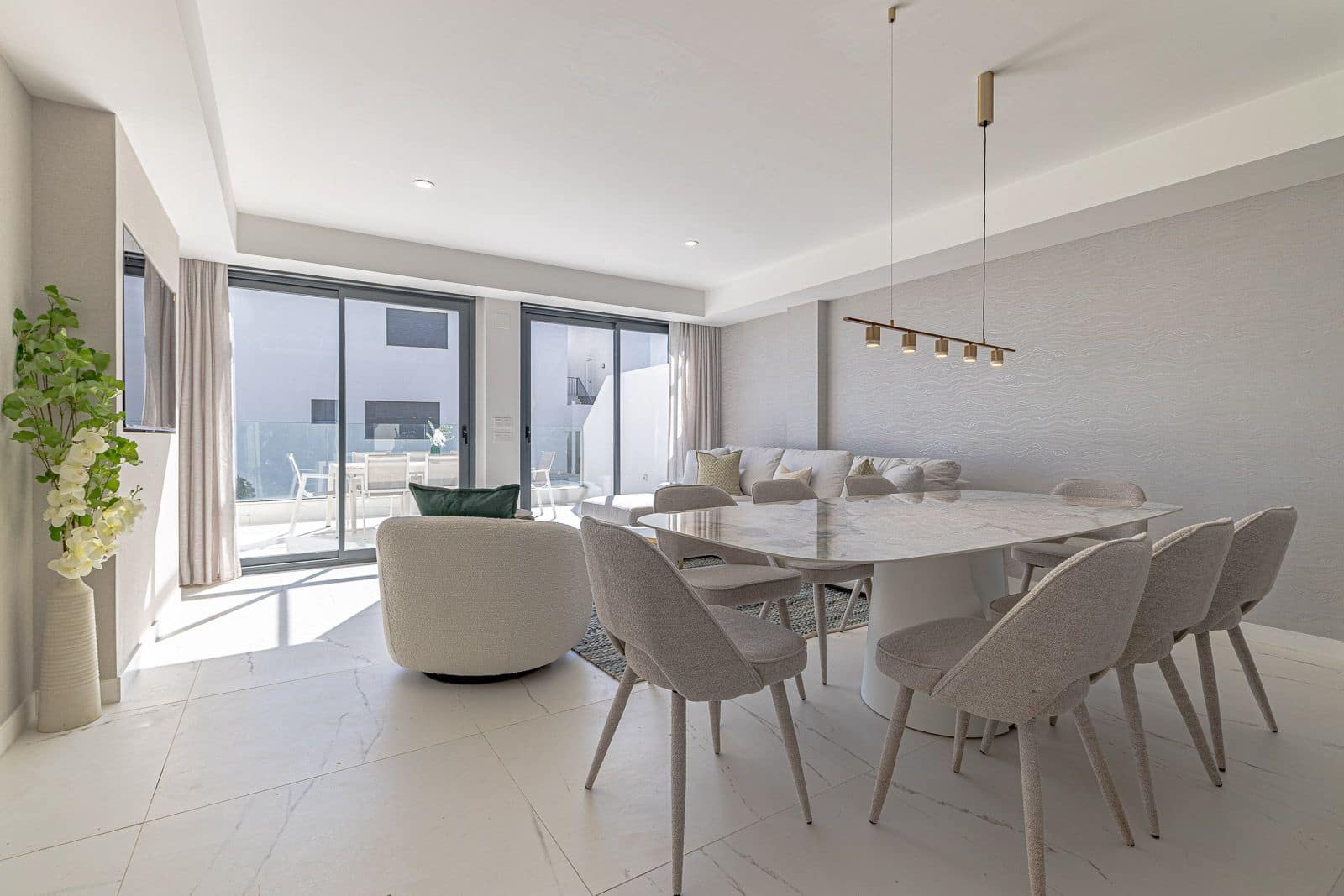 2 soverom Leilighet til salgs i Casares med svømmebasseng garasje - € 497 000 (Ref: 9999111)