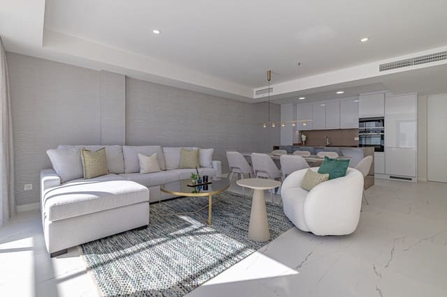 2 soverom Leilighet til salgs i Casares med svømmebasseng garasje - € 497 000 (Ref: 9999111)
