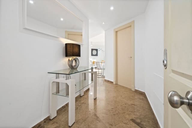 3 bedroom Apartment for sale in Estepona with pool garage - € 480,000 (Ref: 9999112)