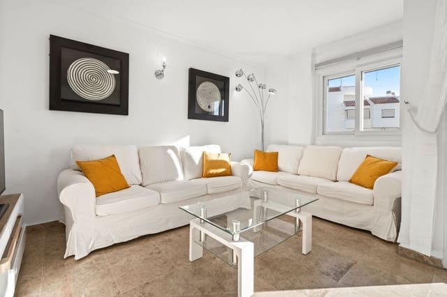 3 bedroom Apartment for sale in Estepona with pool garage - € 480,000 (Ref: 9999112)
