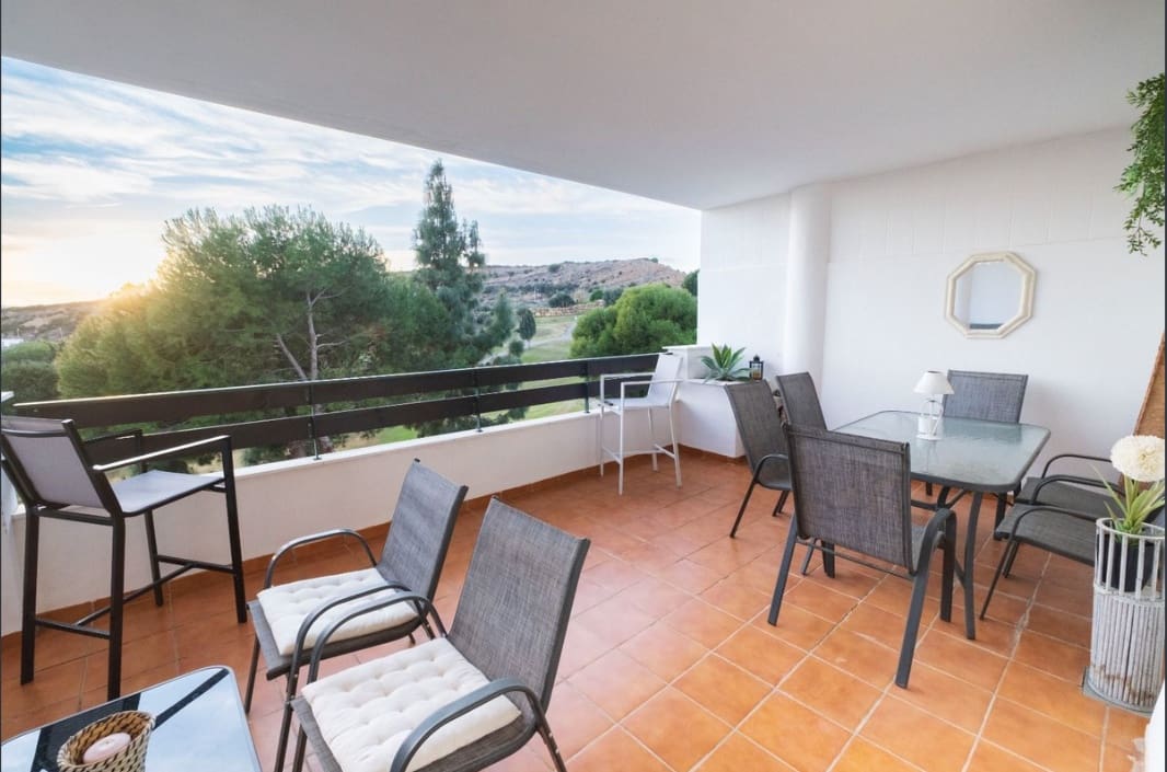 3 bedroom Apartment for sale in Casares with pool garage - € 316,000 (Ref: 9999122)
