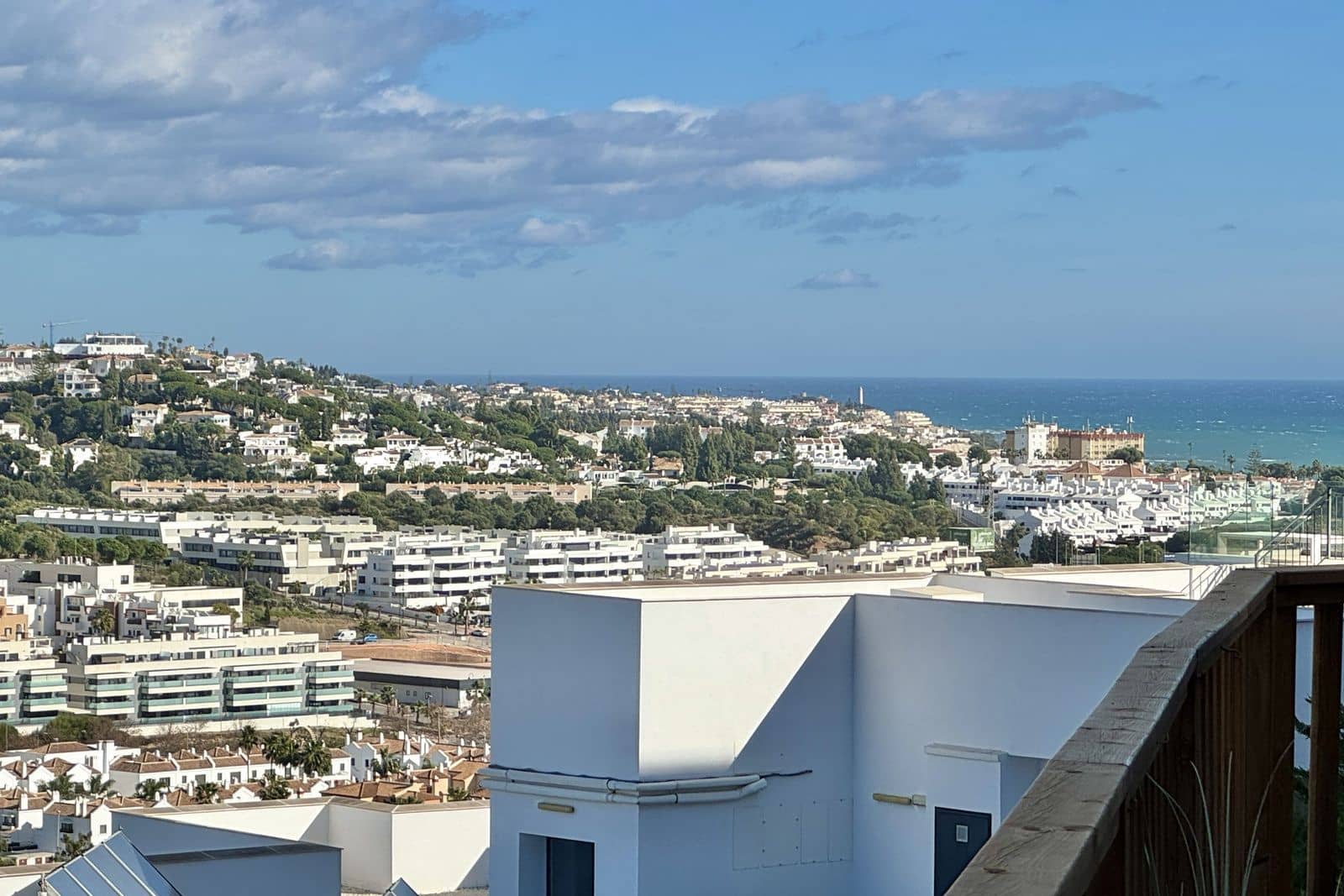 3 bedroom Apartment for sale in La Cala de Mijas with pool garage - € 499,000 (Ref: 9999126)
