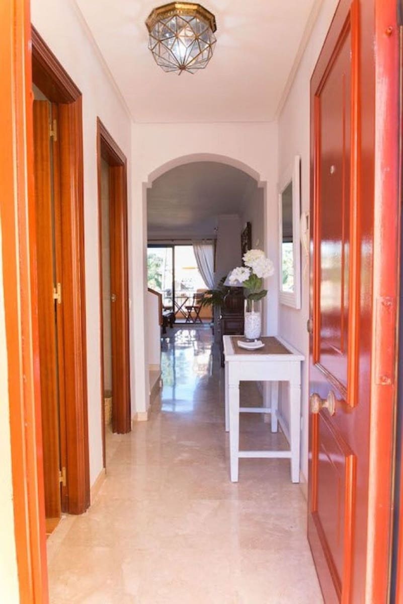 3 sovrum Takvåning till salu i La Duquesa / Puerto de la Duquesa med pool - 335 000 € (Ref: 9999148)