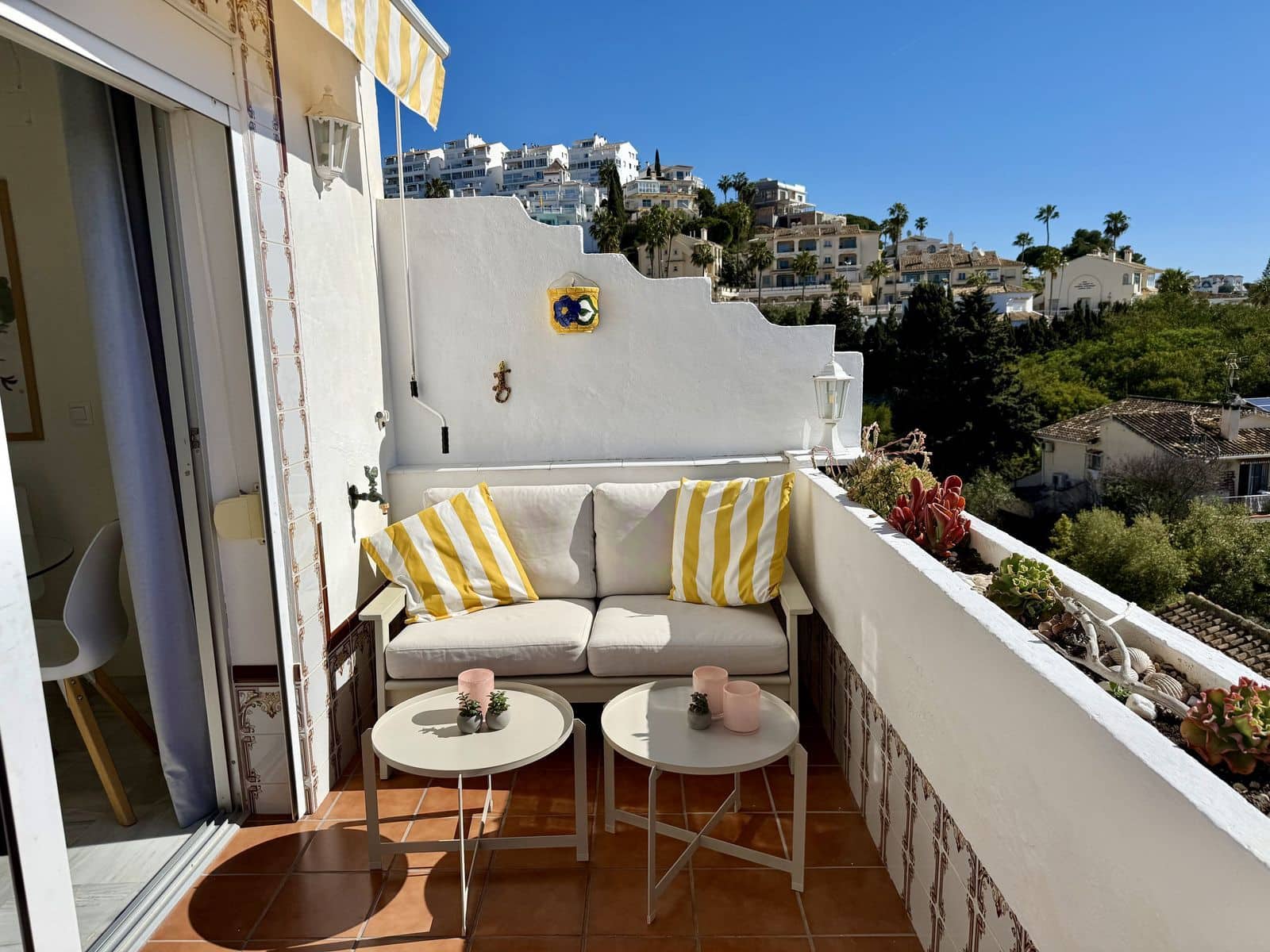 2 soveværelse Lejlighed til salg i Riviera del Sol med swimmingpool - € 329.000 (Ref: 9999169)