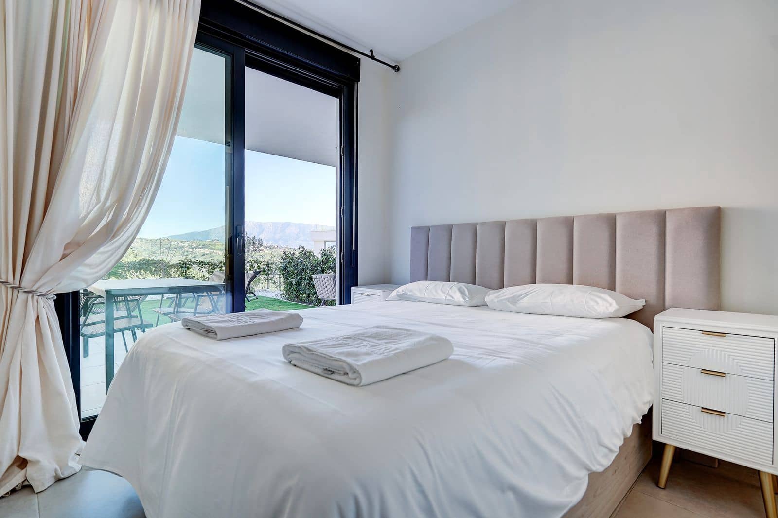 3 soveværelse Lejlighed til salg i La Cala de Mijas med swimmingpool garage - € 499.000 (Ref: 9999170)