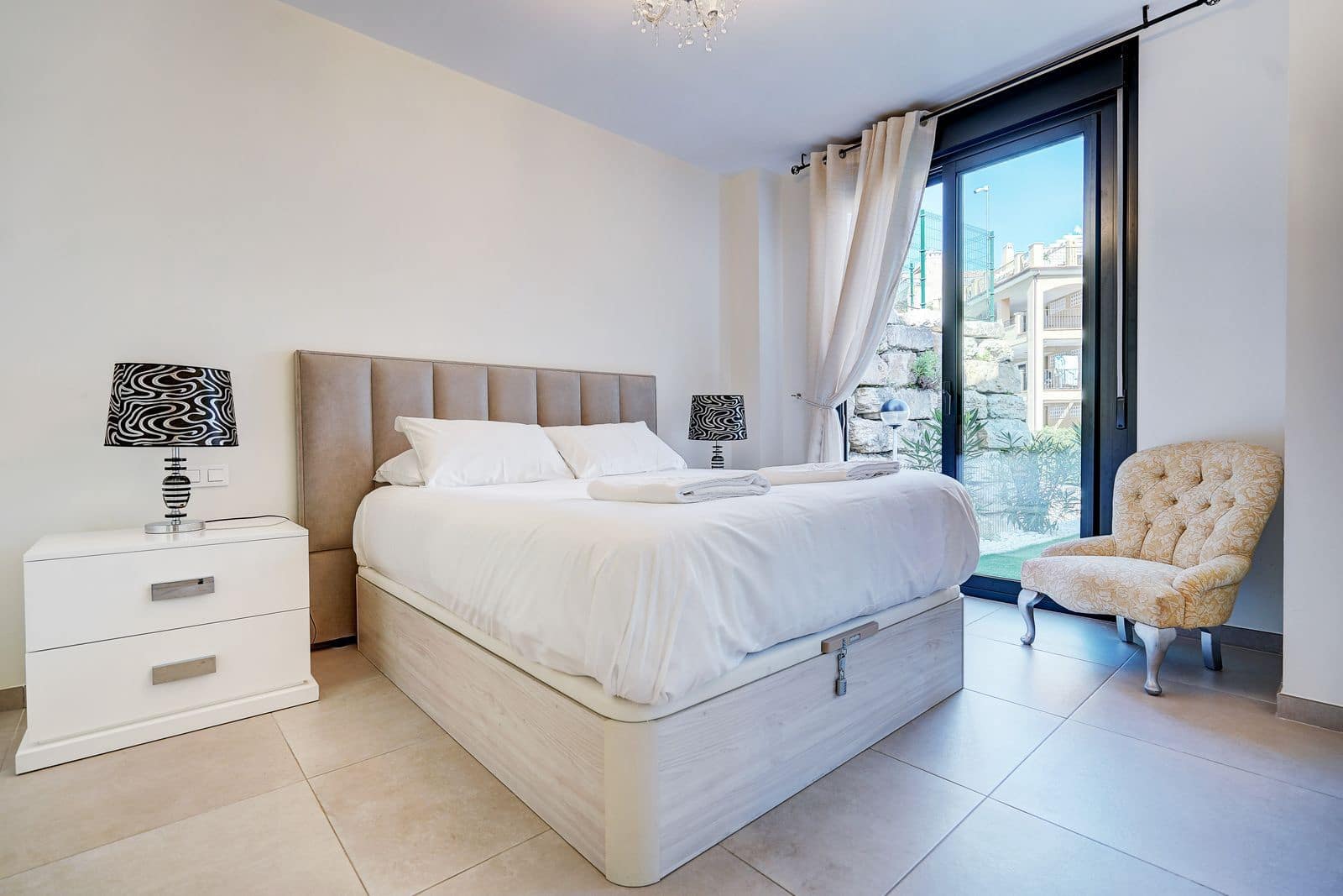 3 soveværelse Lejlighed til salg i La Cala de Mijas med swimmingpool garage - € 499.000 (Ref: 9999170)