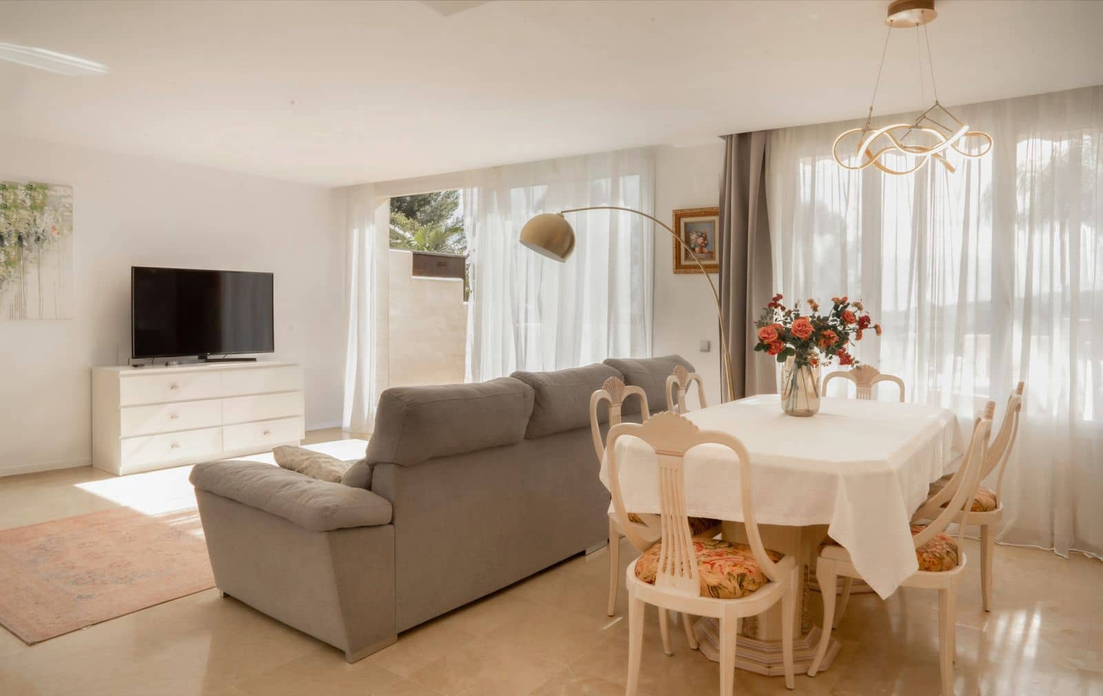 2 quarto Apartamento para venda em Benahavis com piscina - 430 000 € (Ref: 9999181)