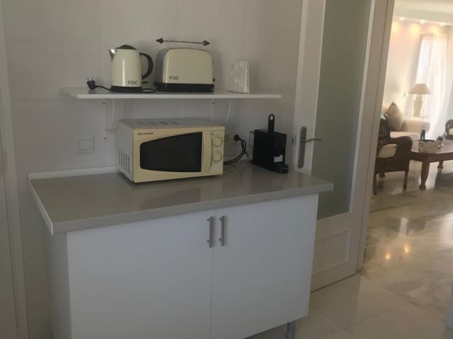 2 bedroom Penthouse for sale in Estepona with pool garage - € 345,000 (Ref: 9999184)