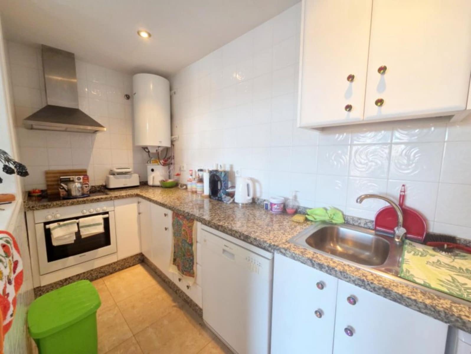 2 soveværelse Lejlighed til salg i La Duquesa / Puerto de la Duquesa med swimmingpool garage - € 249.000 (Ref: 9999188)