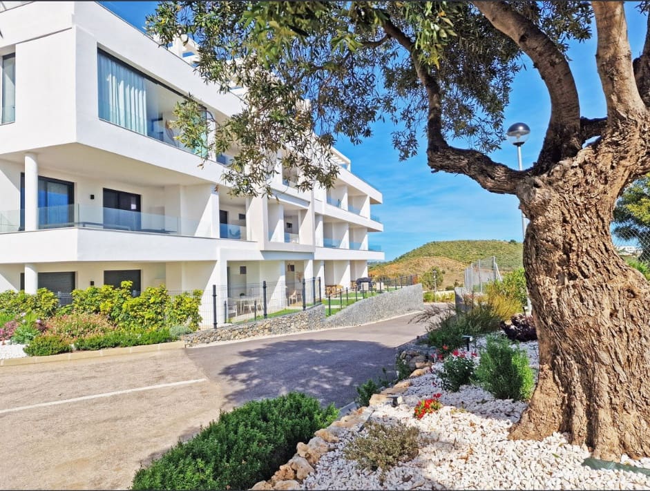 2 soverom Leilighet til salgs i La Cala de Mijas med svømmebasseng garasje - € 445 000 (Ref: 9999190)