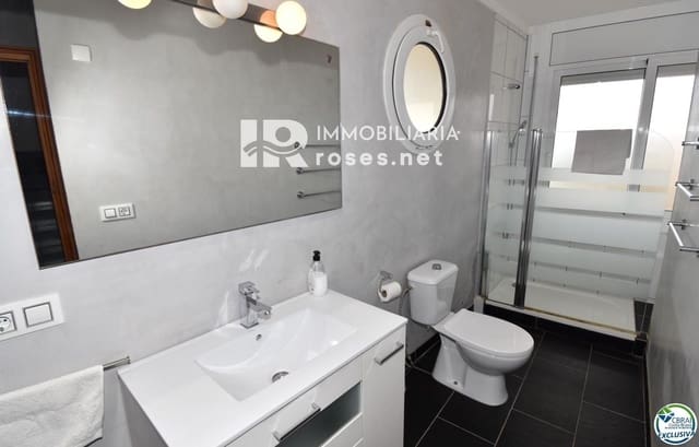 11 sypialnia Willa na sprzedaż w Empuriabrava, Castelló d'Empúries z basenem garażem - 4 200 000 € (Ref: 10004357)
