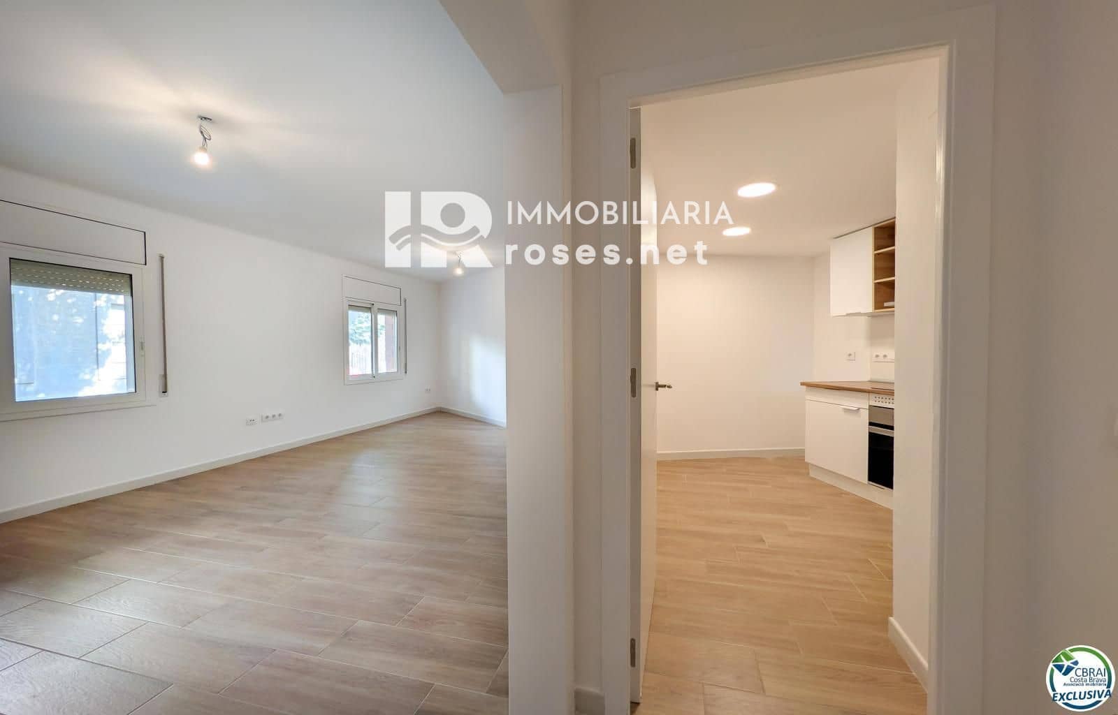 2 slaapkamer Flat te koop in Portbou - € 139.000 (Ref: 10007572)