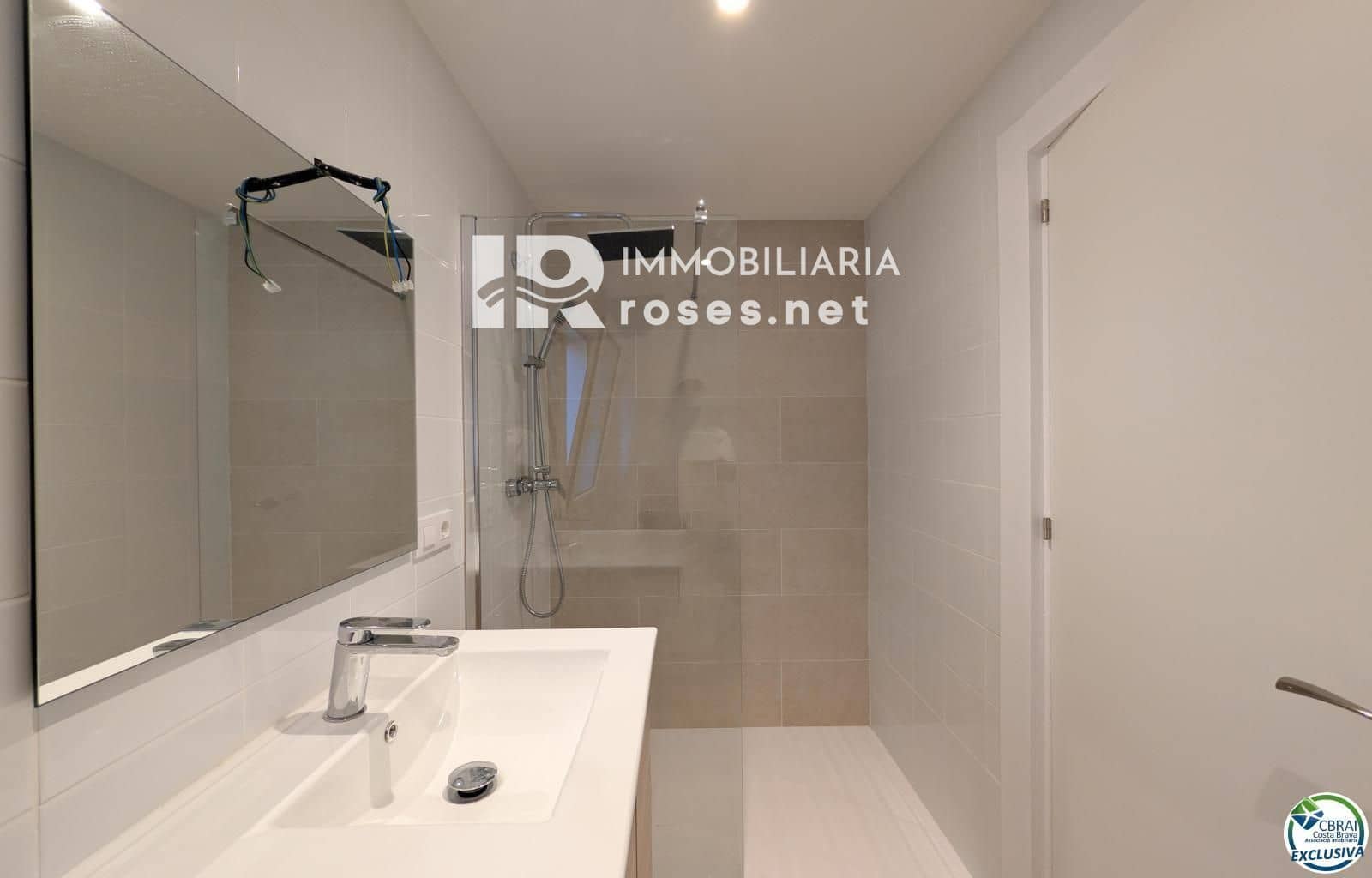 2 slaapkamer Flat te koop in Portbou - € 139.000 (Ref: 10007572)