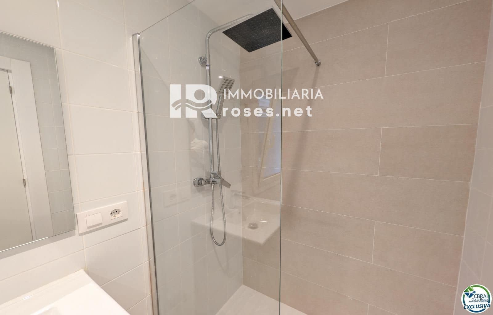 2 slaapkamer Flat te koop in Portbou - € 139.000 (Ref: 10007572)