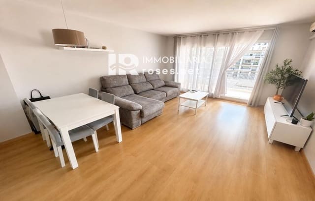2 bedroom Flat for sale in Santa Margarida, Roses with pool garage - € 239,000 (Ref: 10009487)