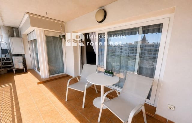 2 bedroom Flat for sale in Santa Margarida, Roses with pool garage - € 239,000 (Ref: 10009487)