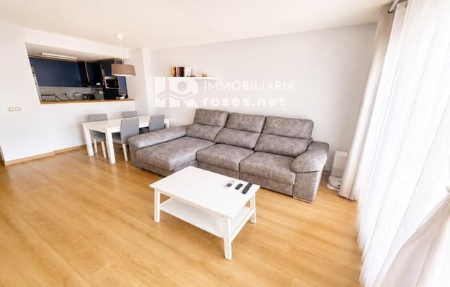 2 bedroom Flat for sale in Santa Margarida, Roses with pool garage - € 239,000 (Ref: 10009487)