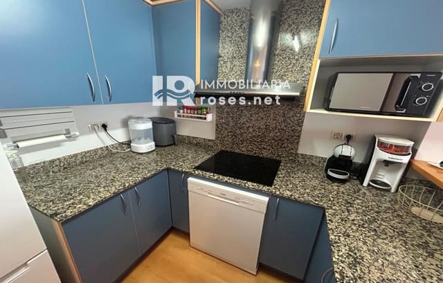 2 bedroom Flat for sale in Santa Margarida, Roses with pool garage - € 239,000 (Ref: 10009487)