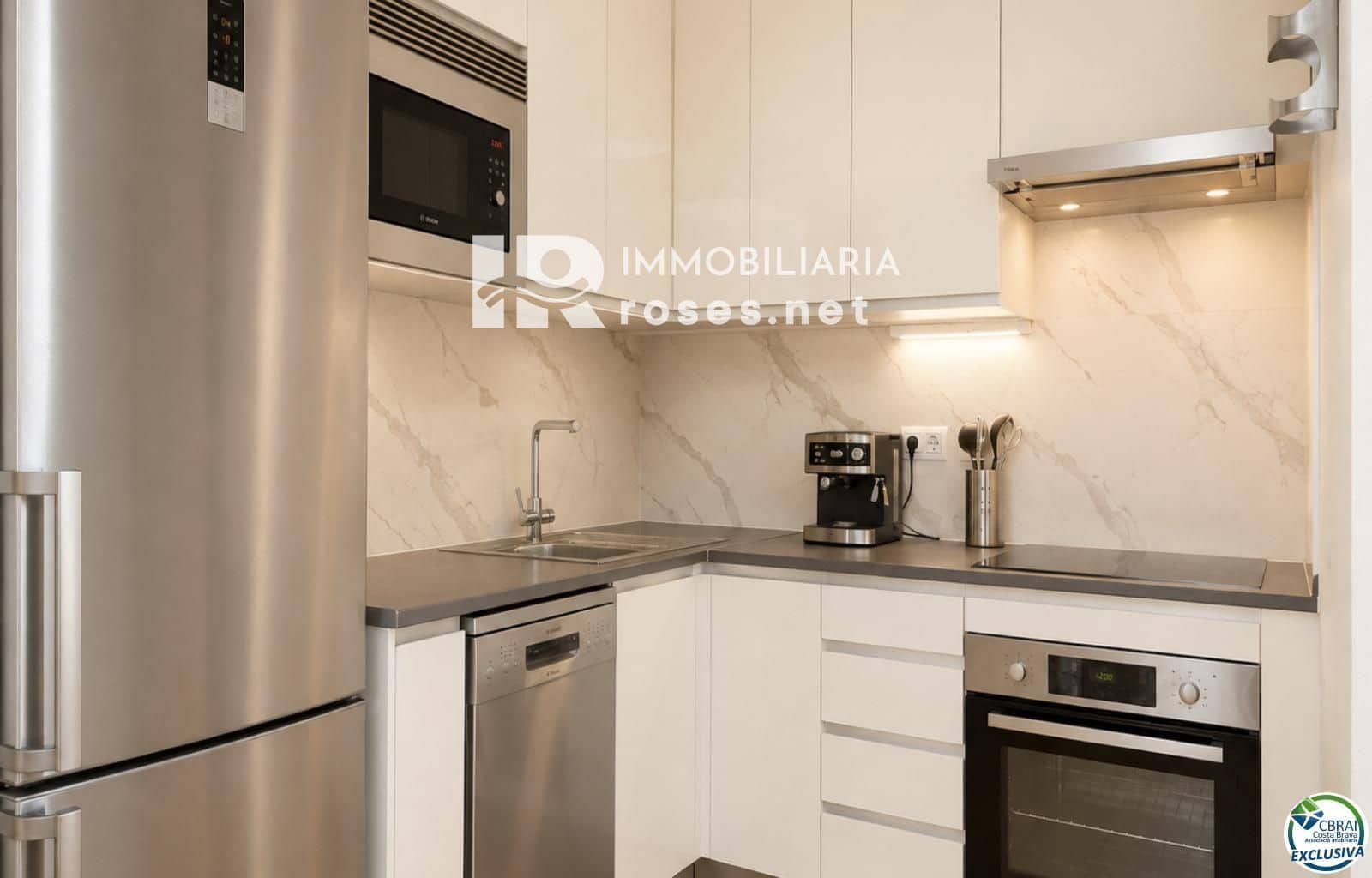 2 bedroom Flat for sale in Empuriabrava - € 215,000 (Ref: 10014140)