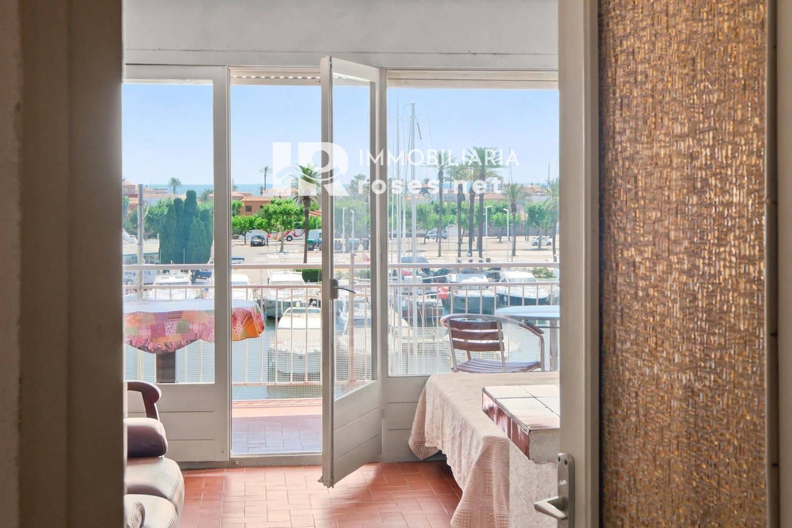 Wohnung zu verkaufen in Empuriabrava - 135.000 € (Ref: 10021209)