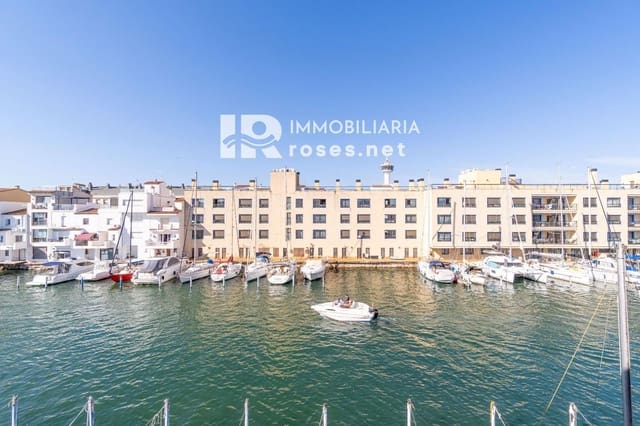 2 bedroom Flat for sale in Empuriabrava, Castelló d'Empúries - € 265,000 (Ref: 10034244)