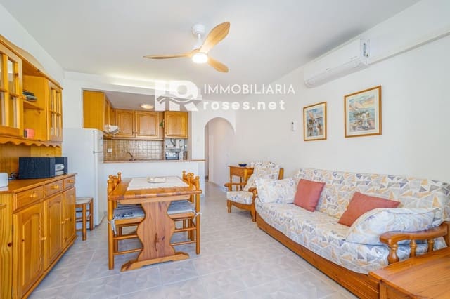2 bedroom Flat for sale in Empuriabrava, Castelló d'Empúries - € 265,000 (Ref: 10034244)