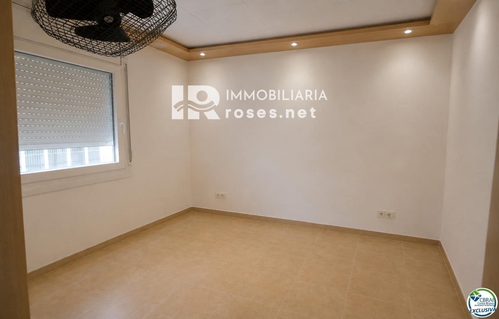 3 sypialnia Willa na sprzedaż w Empuriabrava z garażem - 795 000 € (Ref: 10037744)