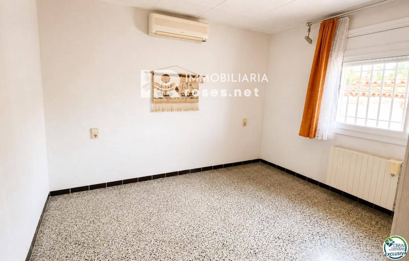 3 sypialnia Willa na sprzedaż w Empuriabrava z garażem - 795 000 € (Ref: 10037744)