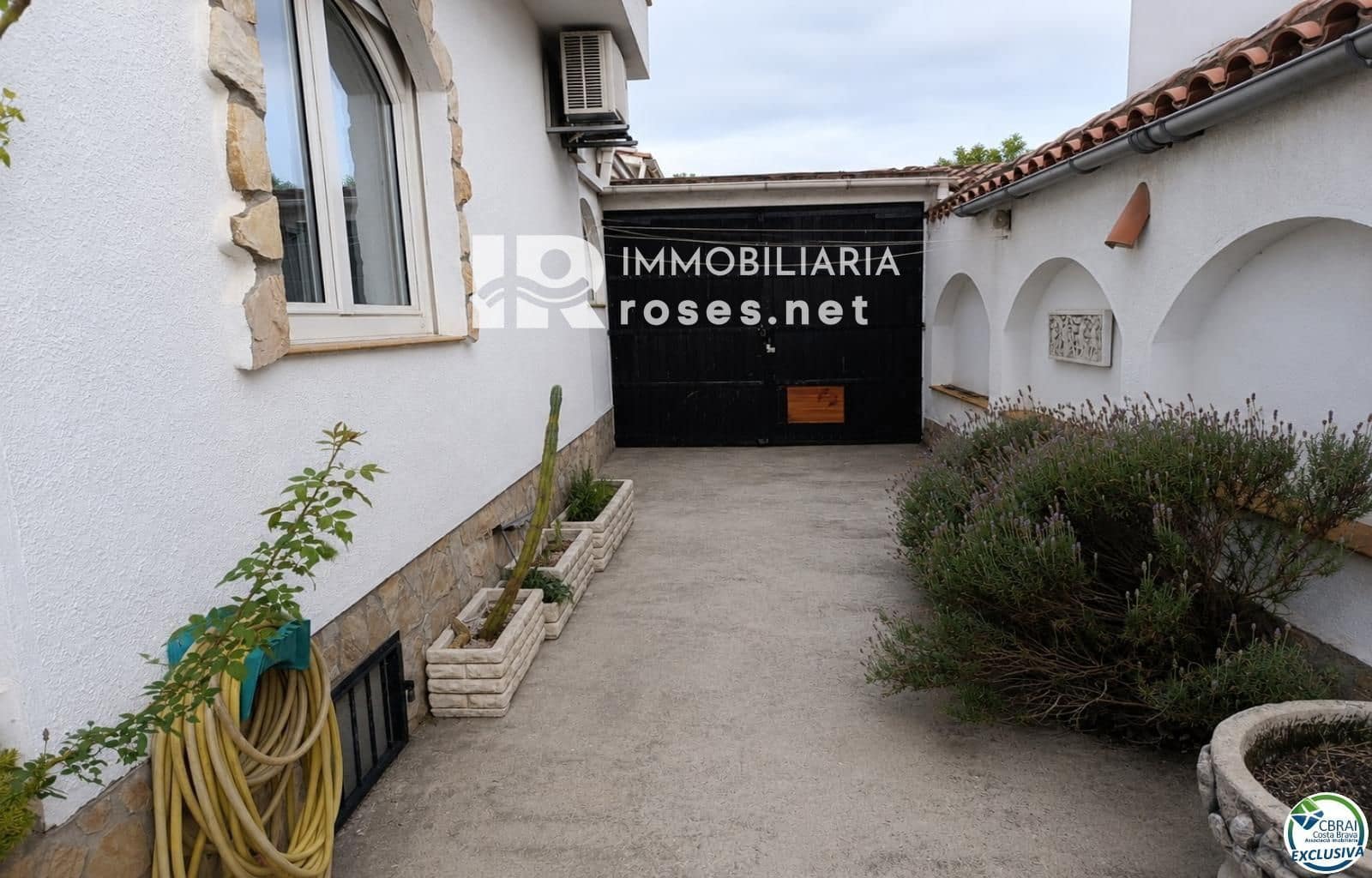 3 sypialnia Willa na sprzedaż w Empuriabrava z garażem - 795 000 € (Ref: 10037744)