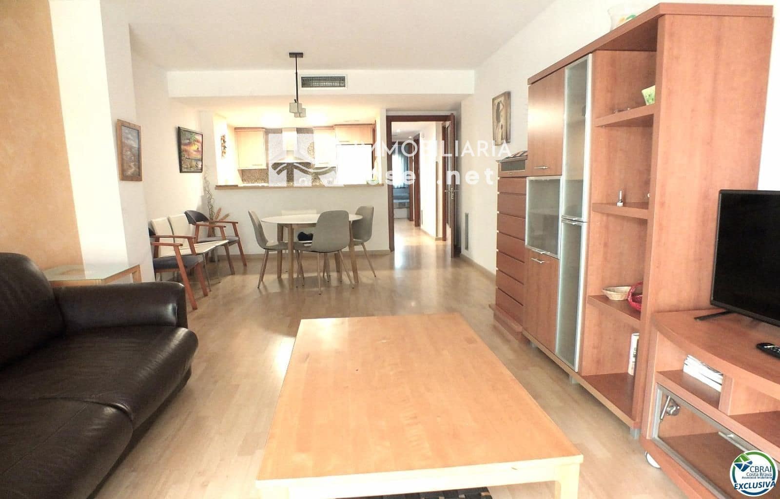 2 bedroom Flat for sale in Roses with pool - € 475,000 (Ref: 10037745)