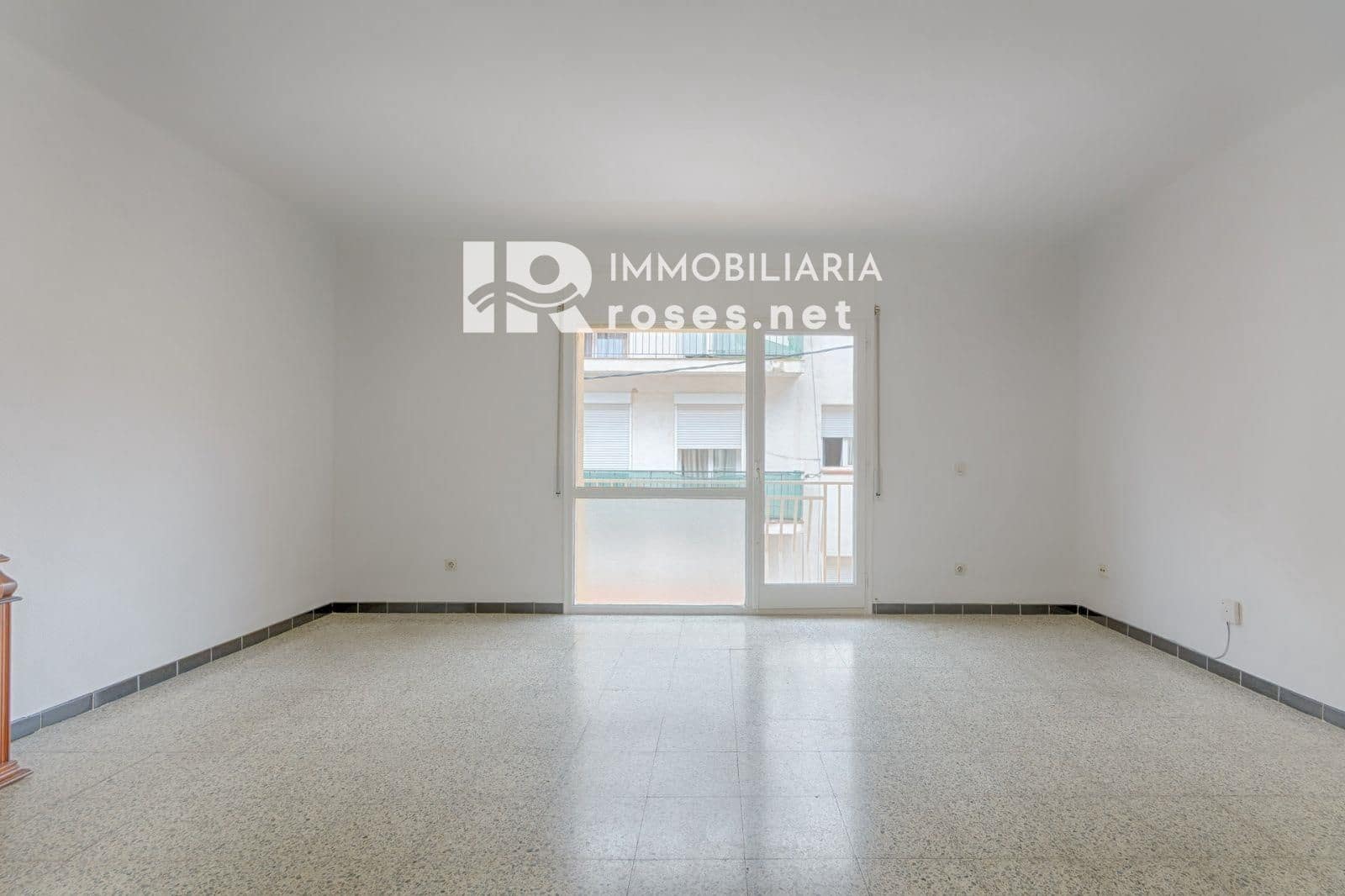 3 sovrum Lägenhet till salu i Roses - 185 500 € (Ref: 10045497)