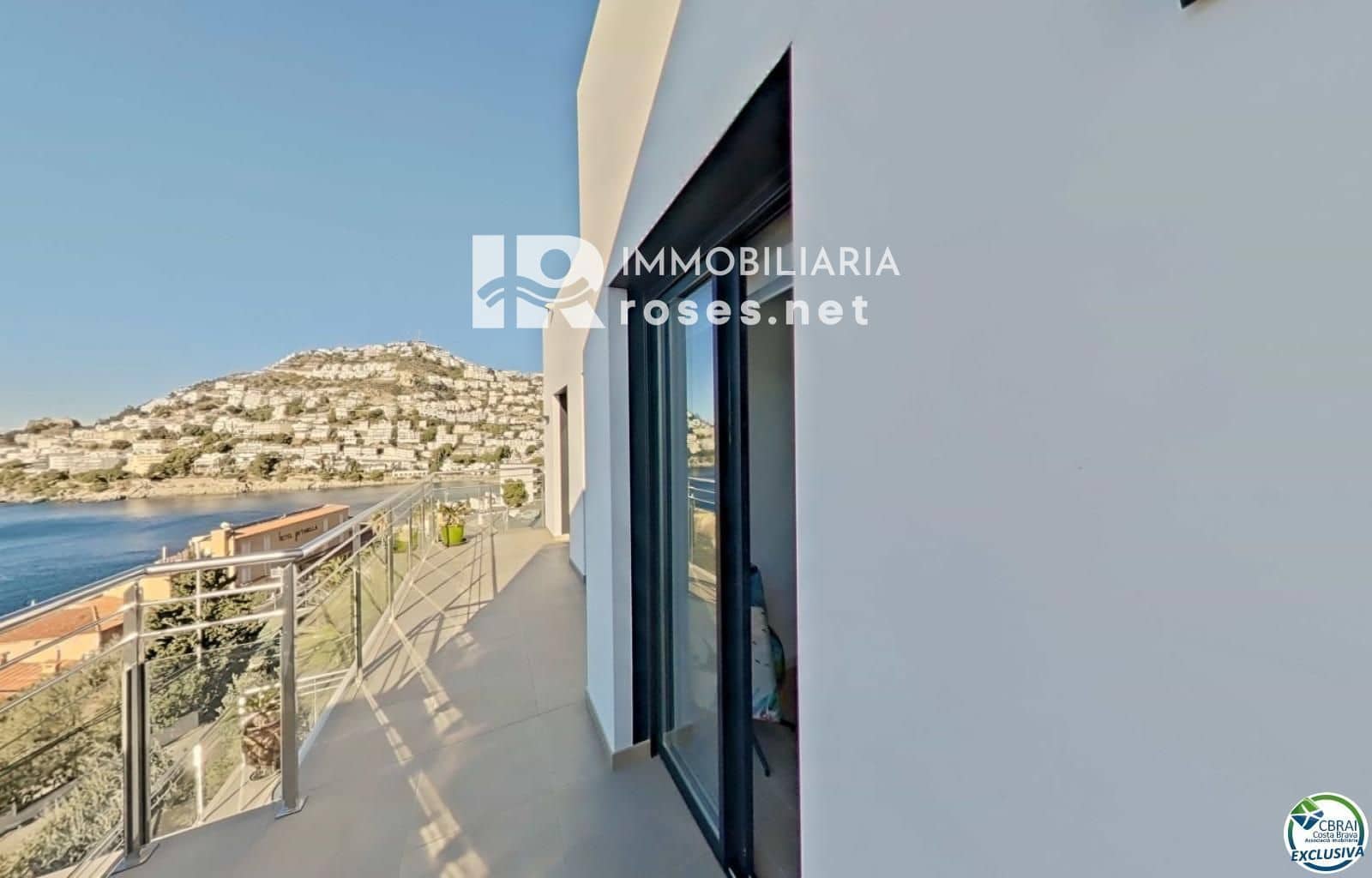 3 slaapkamer Villa te koop in Roses met zwembad garage - € 1.499.000 (Ref: 10051919)