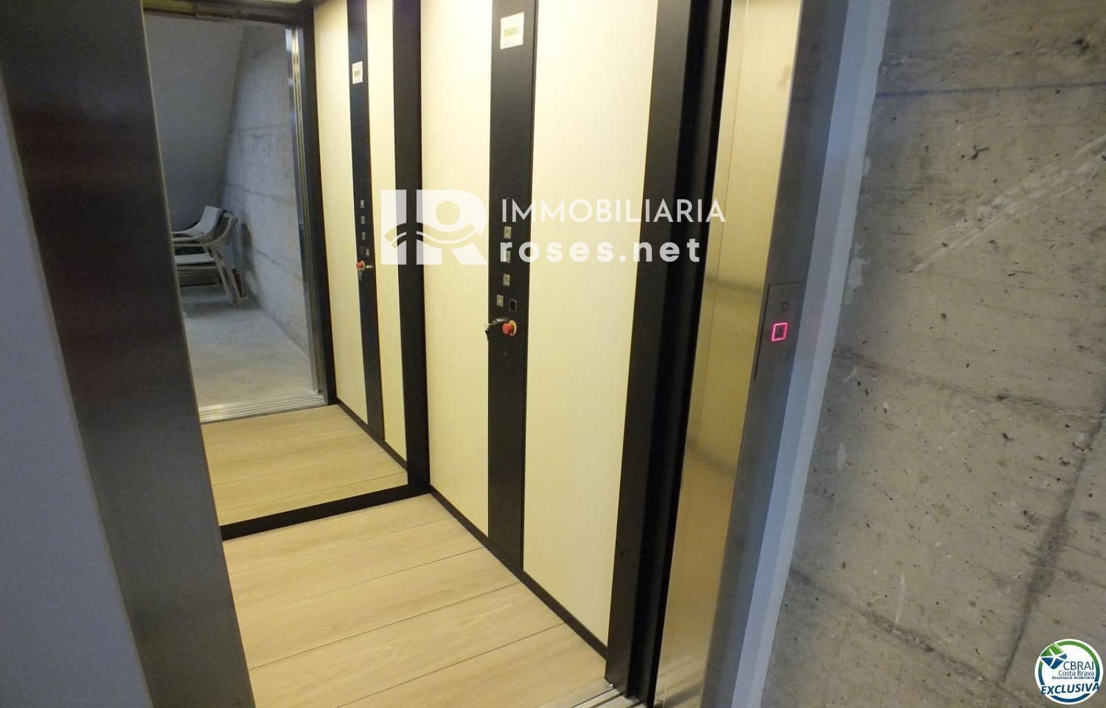 3 slaapkamer Villa te koop in Roses met zwembad garage - € 1.499.000 (Ref: 10051919)
