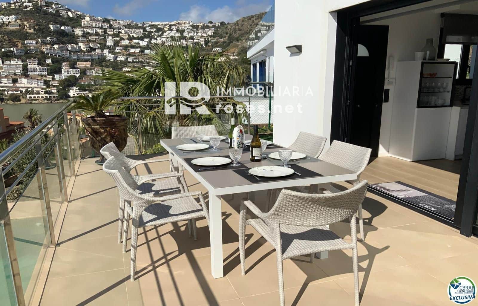 3 slaapkamer Villa te koop in Roses met zwembad garage - € 1.499.000 (Ref: 10051919)