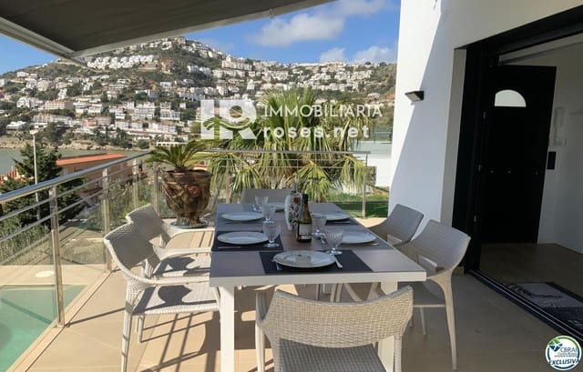 3 slaapkamer Villa te koop in Roses met zwembad garage - € 1.499.000 (Ref: 10051919)