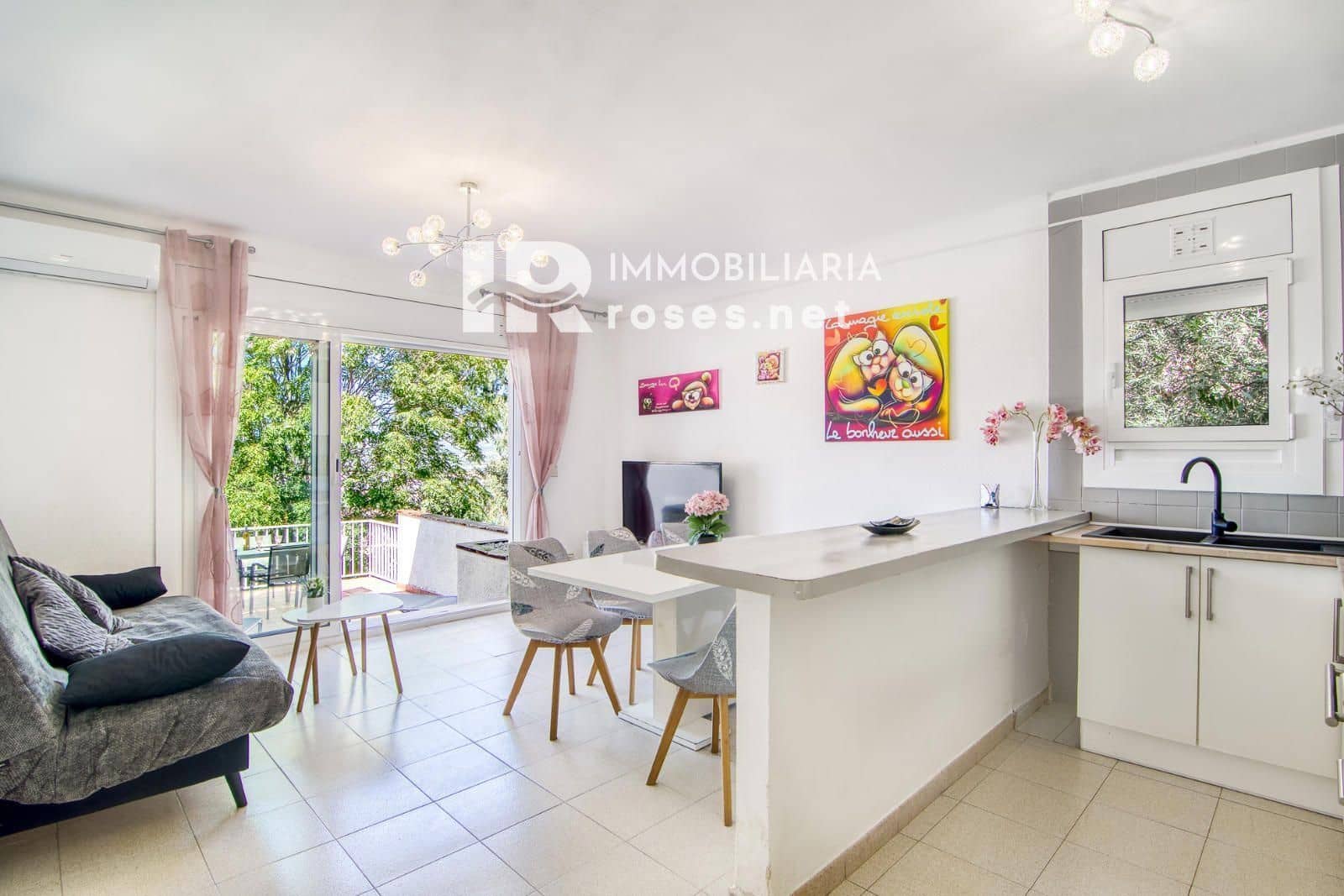 1 bedroom Flat for sale in Roses - € 172,000 (Ref: 10055745)